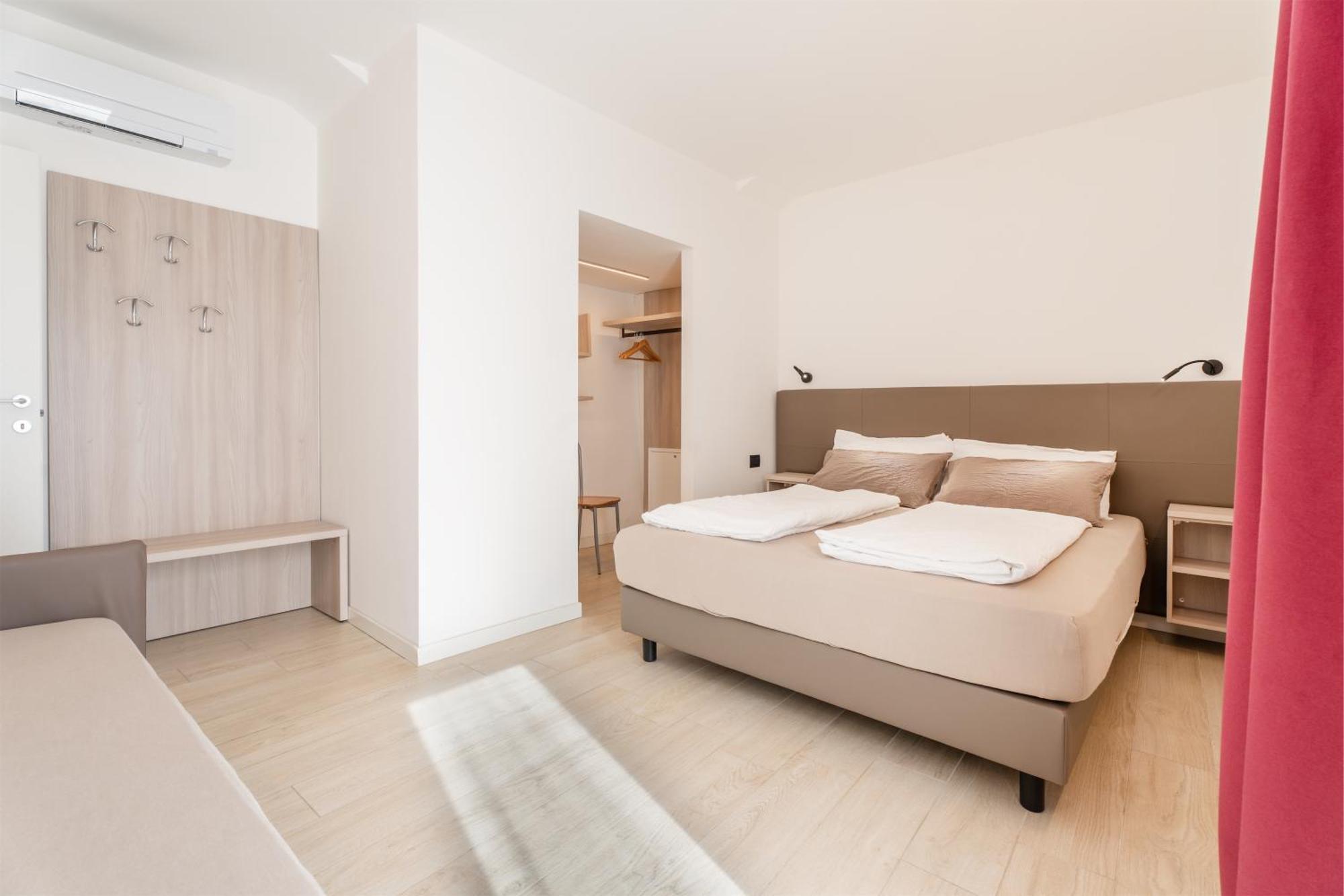 Residence Villa Degli Aranci Riva del Garda Luaran gambar