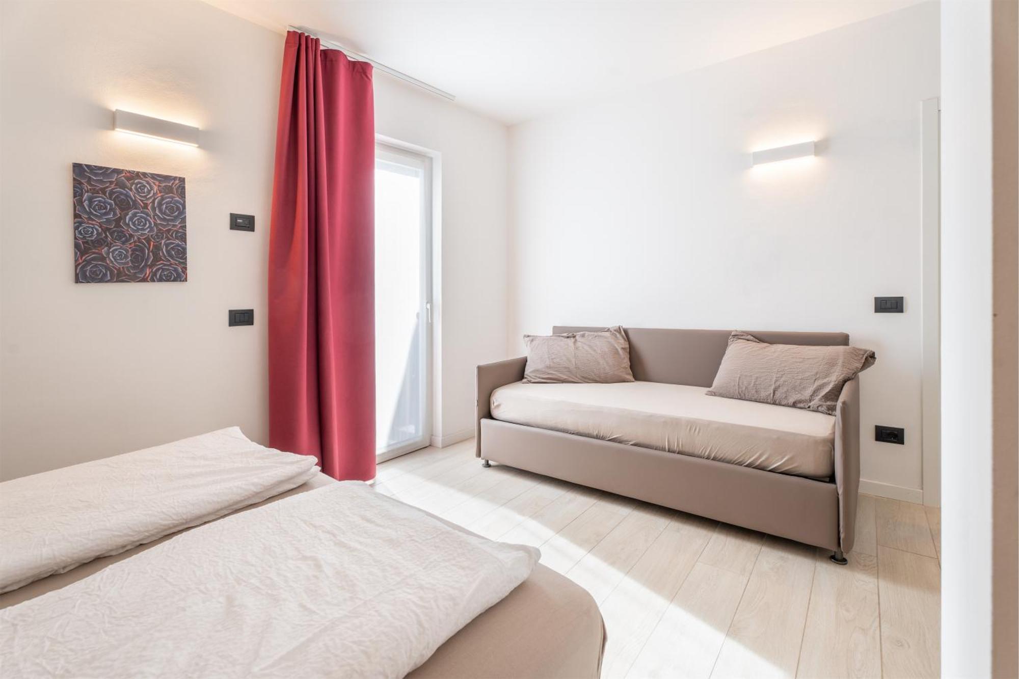 Residence Villa Degli Aranci Riva del Garda Luaran gambar
